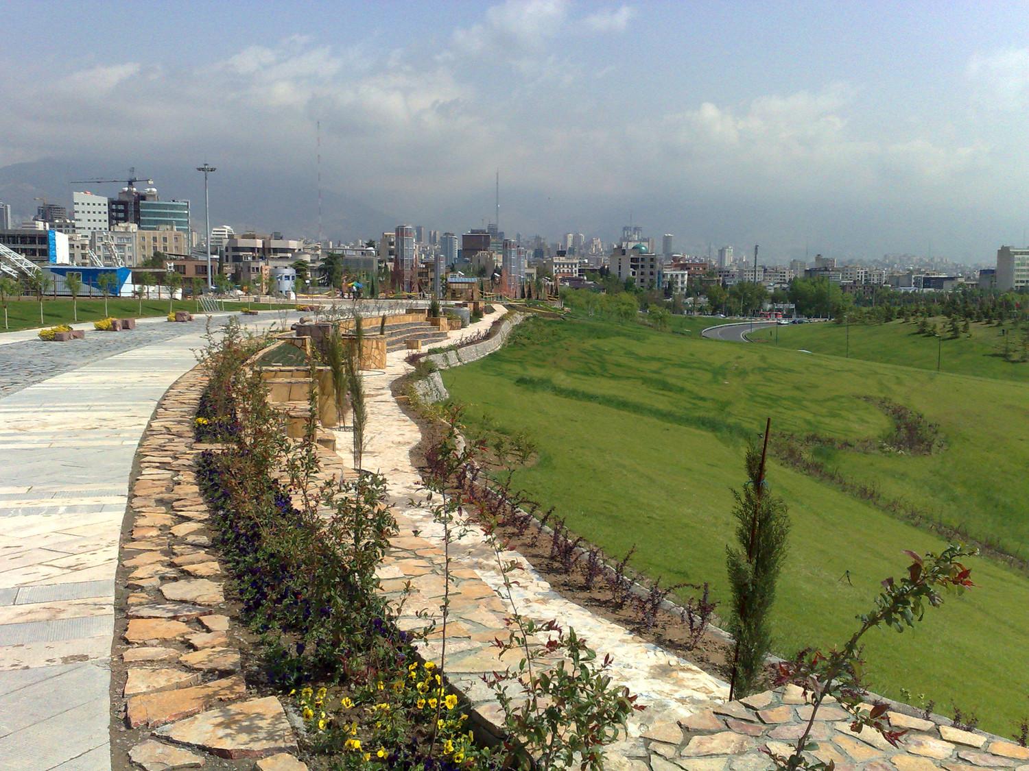 Ab-o Atash Park in Tehrān