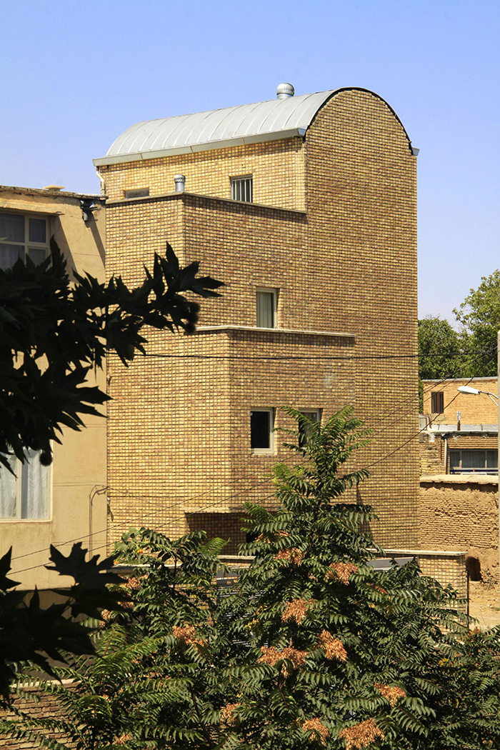AYTAM Carpet Weavers House in Khansar