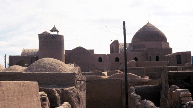 Masjid-i Jami' (Zavarah) in Zaware
