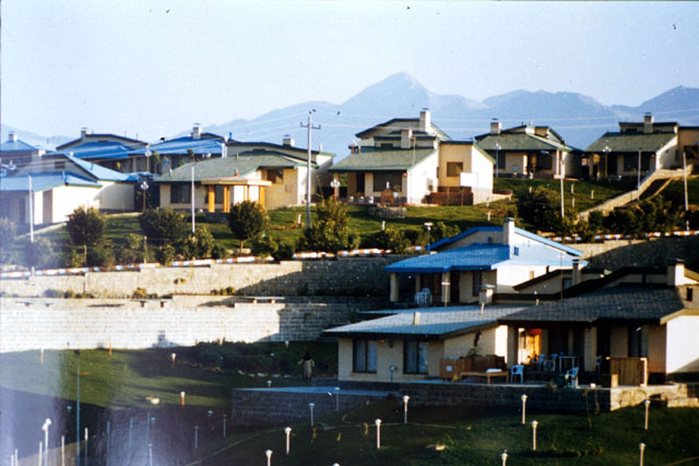 Zayandeh-roud Vacation Village in Isfahan