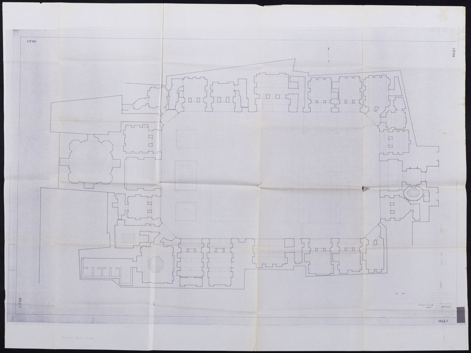 Madrasah-i Darb-i Kushk in Isfahan