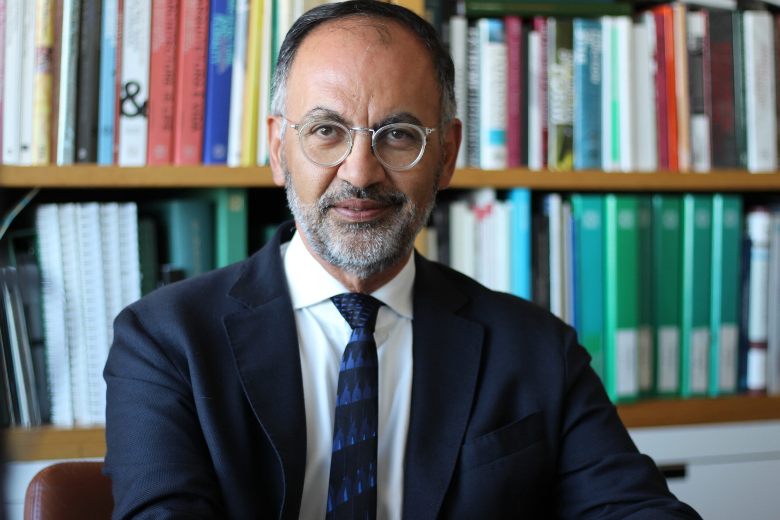 Farrokh Derakhshani