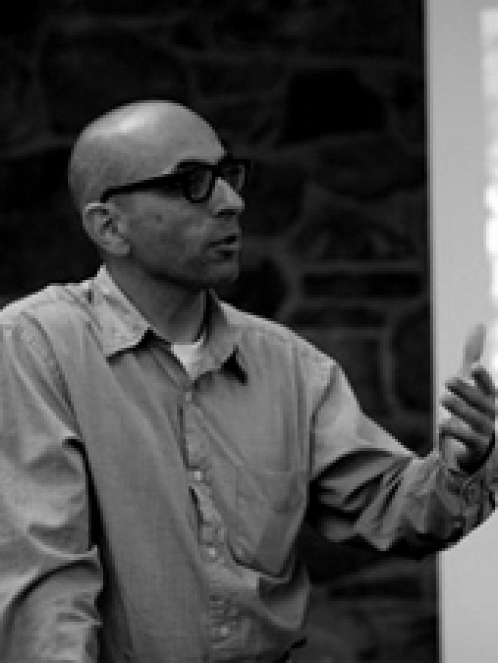 Nader Tehrani