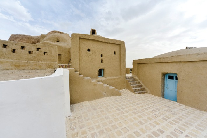 Ayineh Sistan Ecolodge