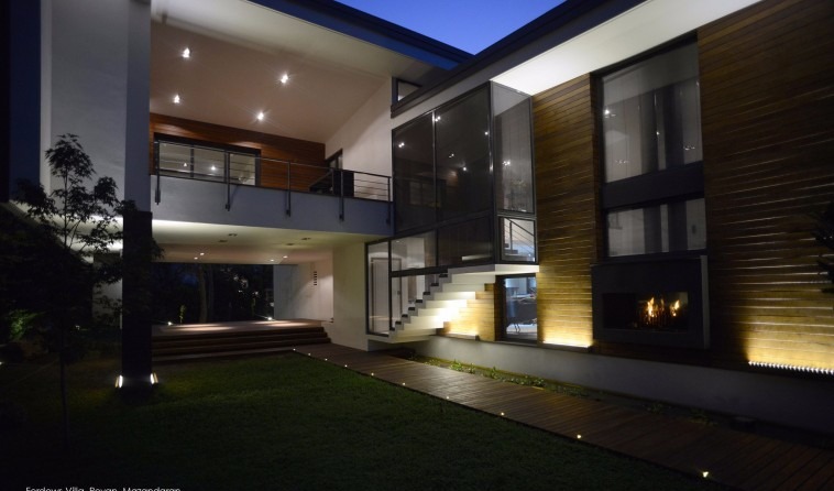 Ferdows Villa in Royan