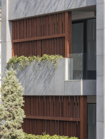 Golzar House in Tehran