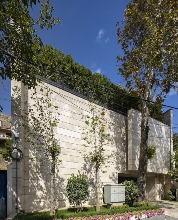 Inner Garden Villa in Tehran