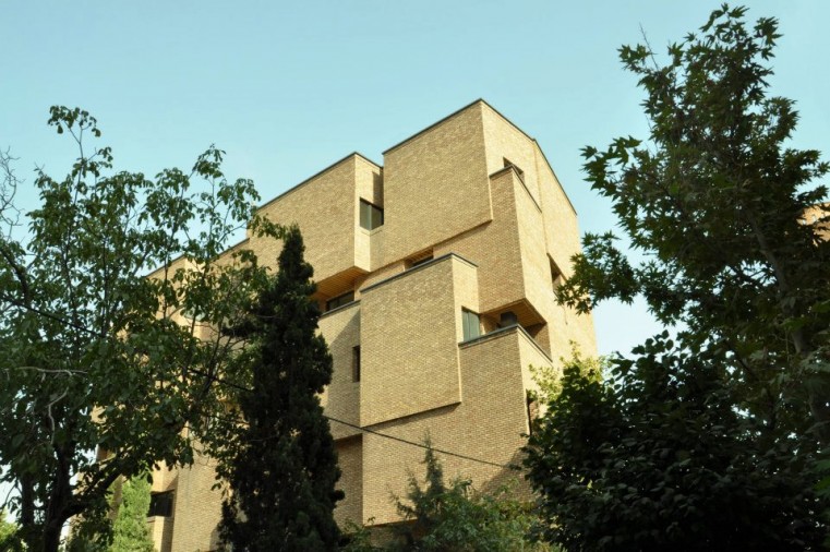 Kashanak Residential Apartment in Tehran