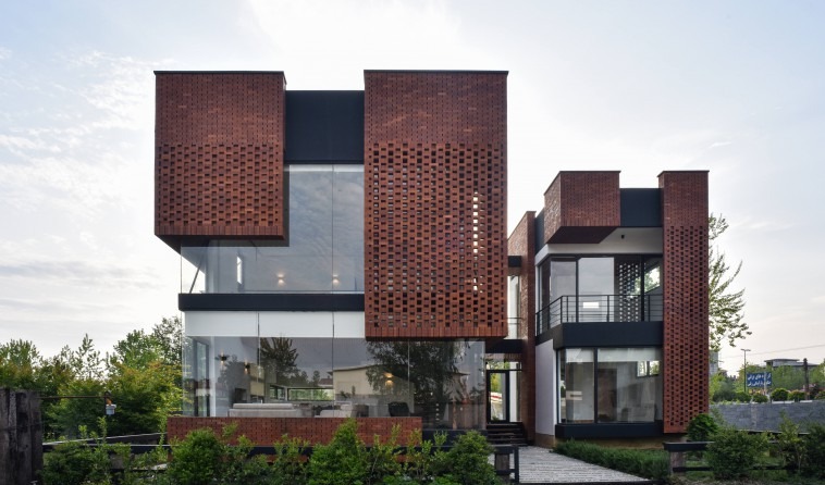 Maziyar Brick House in Mazandaran