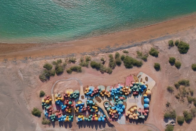 Presence in Hormuz 2 in Hormuz Island