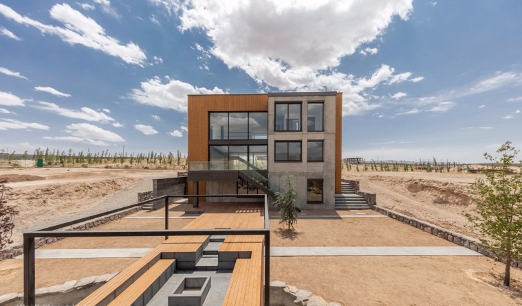 Villa 142